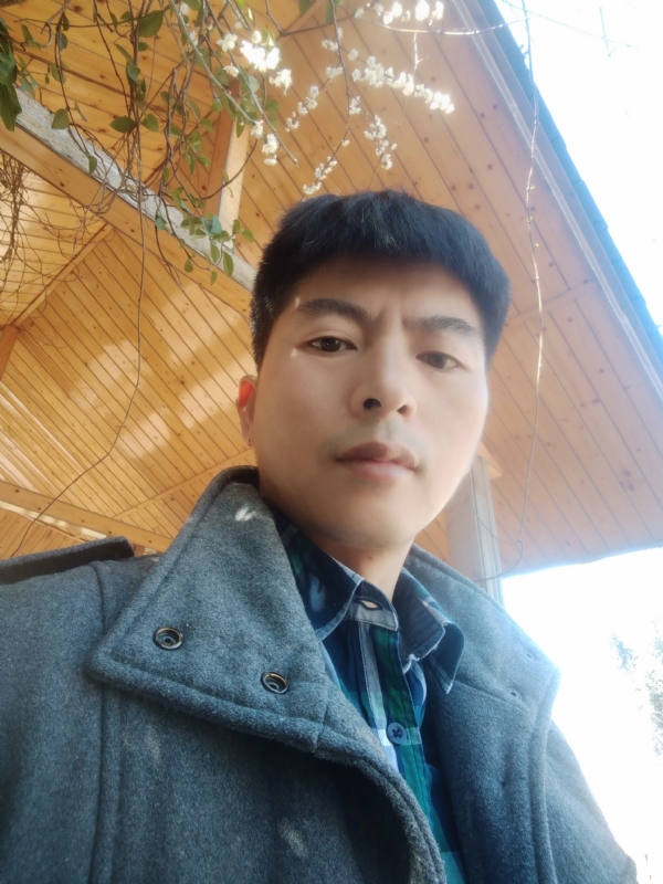 阿明的第二张照片--龙南认干亲服务网